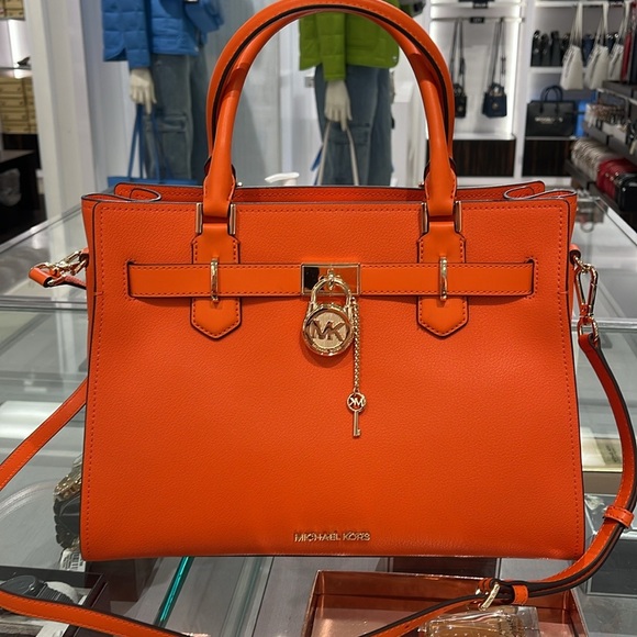 MICHAEL KORS HAMILTON MEDIUM SATCHEL
COLOR: Poppy
New with the tag - Picture 14 of 16